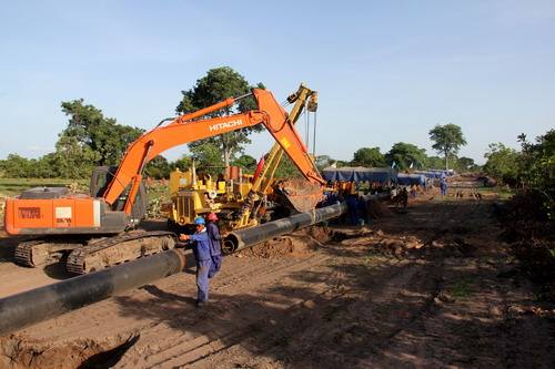 3PE防腐鋼管施工現(xiàn)場